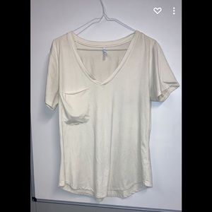 T- shirt cream color  size large
